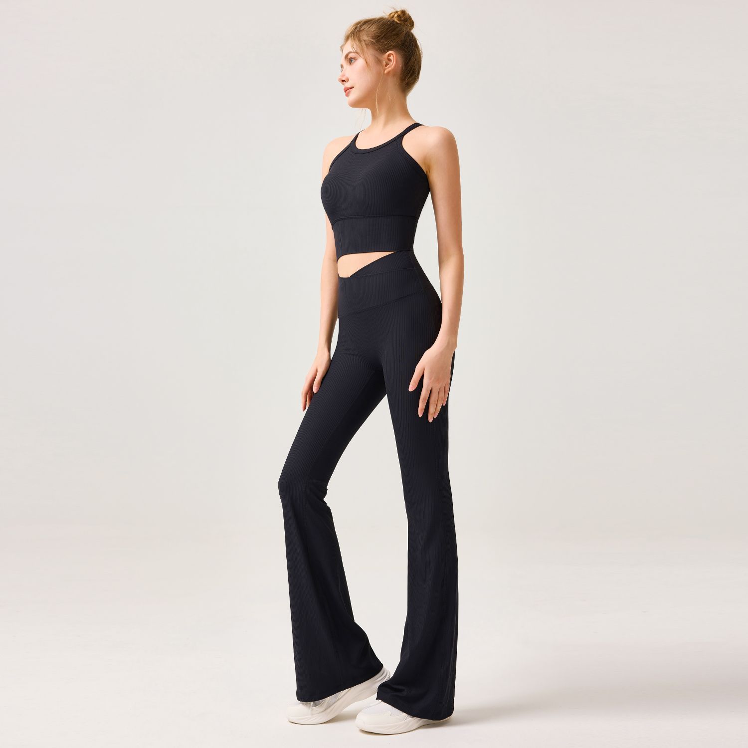 Sujetador deportivo informal para primavera y verano, top de yoga de alta intensidad con copas fijas, a prueba de golpes, de secado rápido, con espalda hermosa.