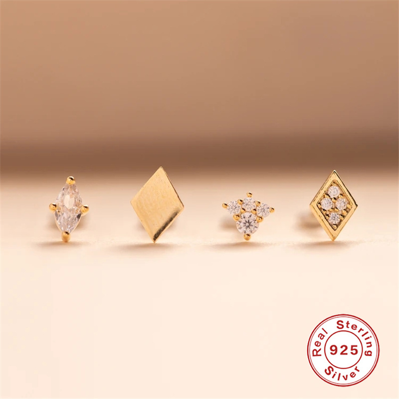 Fashion Moon Heart Shape Sterling Silver Zircon Ear Studs 1 Set