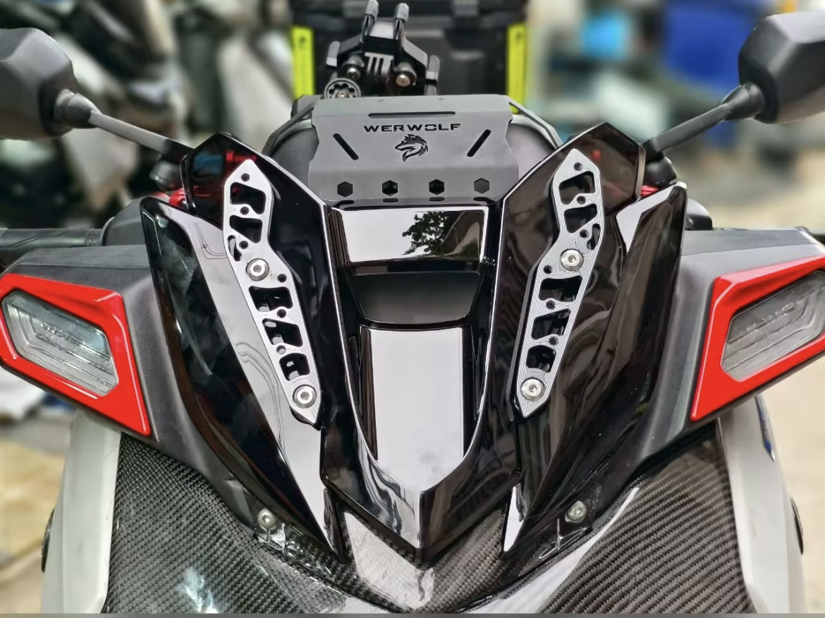 Suitable for 23-24 Yamaha Xmax300 Modified Front Windshield Bracket Decorative Strip Competitive Small Windshield