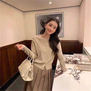 韩系撞色圆领针织开衫女外穿秋冬新款设计感小众气质长袖外套上衣