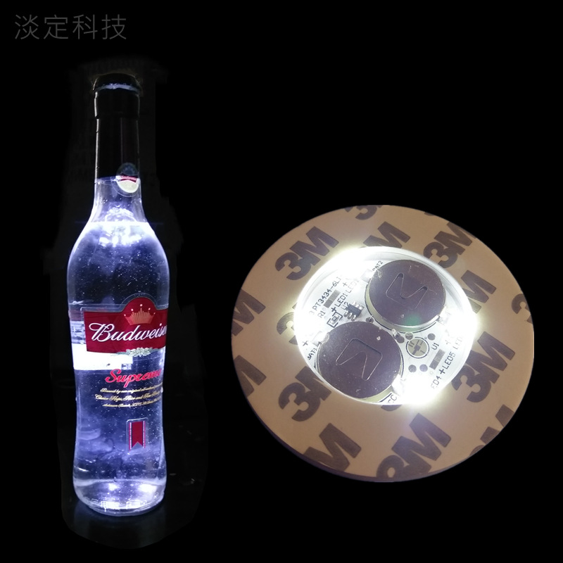 Exportación atmósfera decoración alegría botella emisora de luz pegatina botella de vodka luz LED flash pegatina colorido taza pegatina escritorio pad