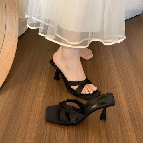 Fashionable square head crossed toe fine heeled sandals for women 2025 summer new style with skirt and sandals for women exterior wear