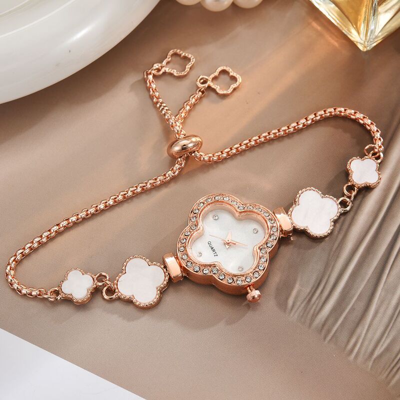 Female Student Watch Four-leaf Clover Diamond ins Preppy Style Small Dial Decoration Lazy Pull Bracelet Female Student Watch Four-leaf Clover Diamond ins Preppy Style Small Dial Decoration Lazy Pull Bracelet