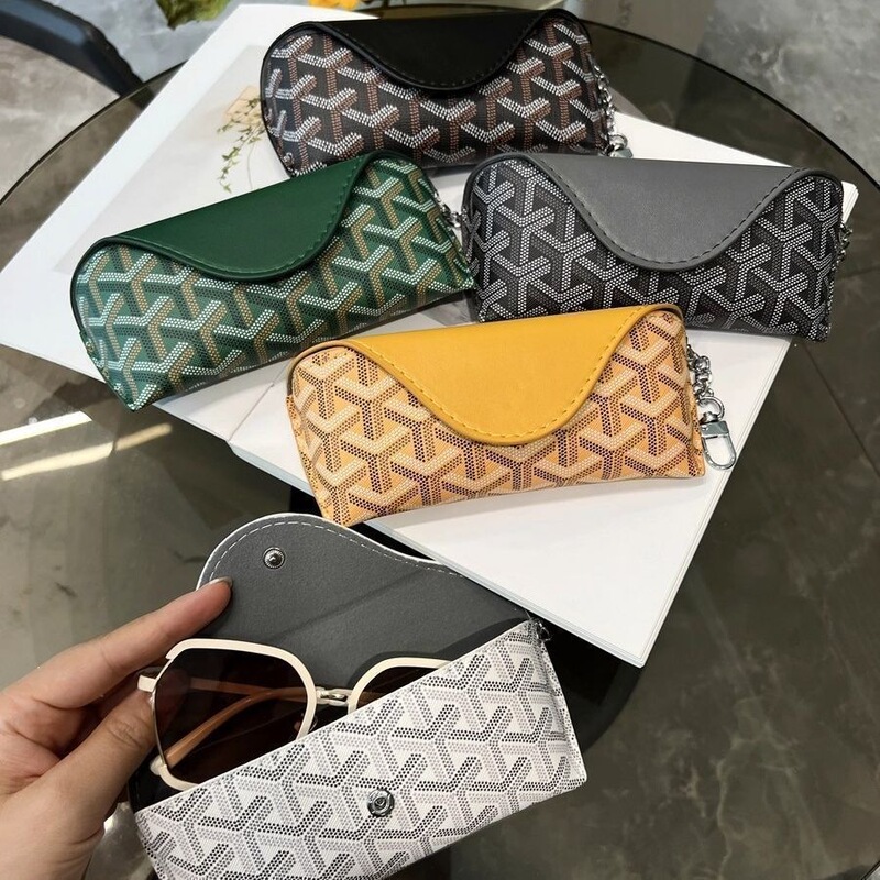 New scratch-resistant eyeglass storage bag, portable protective case for men's and women's prescription glasses, stylish sunglasses case with high aesthetic appeal New scratch-resistant eyeglass storage bag, portable protective case for men's and women's prescription glasses, stylish sunglasses case with high aesthetic appeal