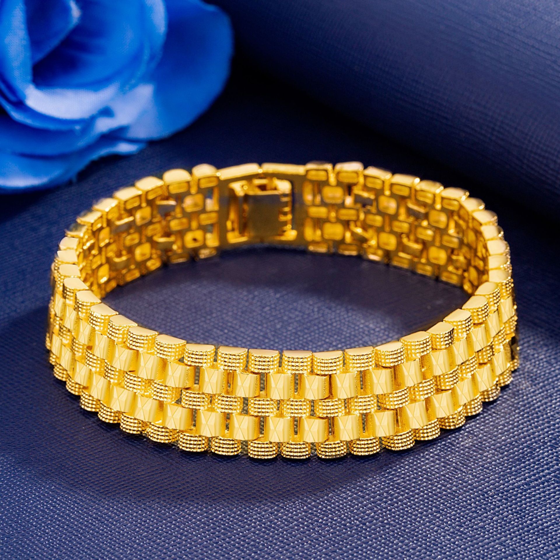 外贸火热跨境坦克三排手表链男士宽边百搭手链轻奢高级感仿真手饰