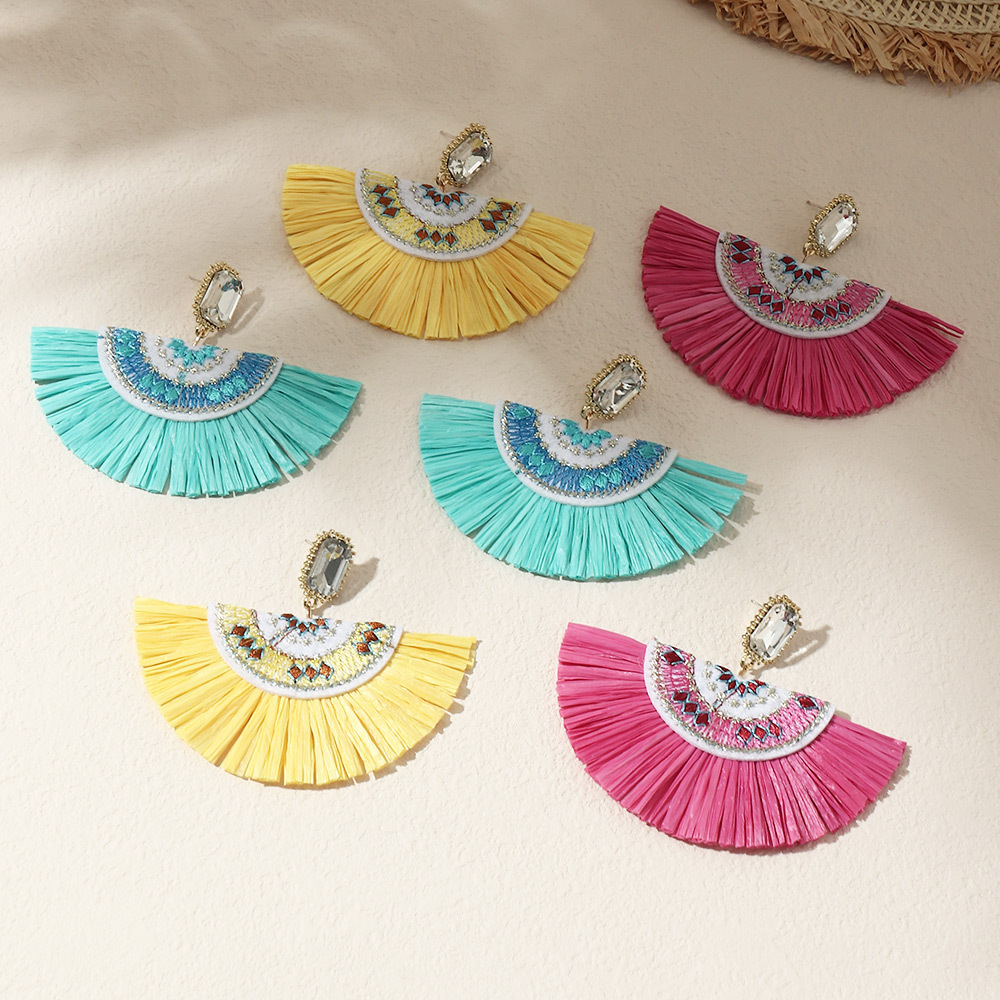 Wholesale Jewelrycolor Raffia Embroidery Fan Shape Ethnic Style Earrings Nihaojewelry display picture 2