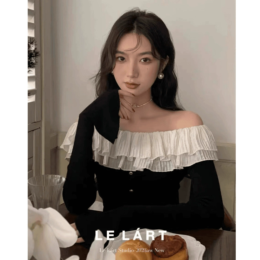2025 новый стильный топ с французским рюшем на воротнике, офф-шолдер, стройнящий, нишевый, с изысканным дизайном для девушек в стиле светской львицы