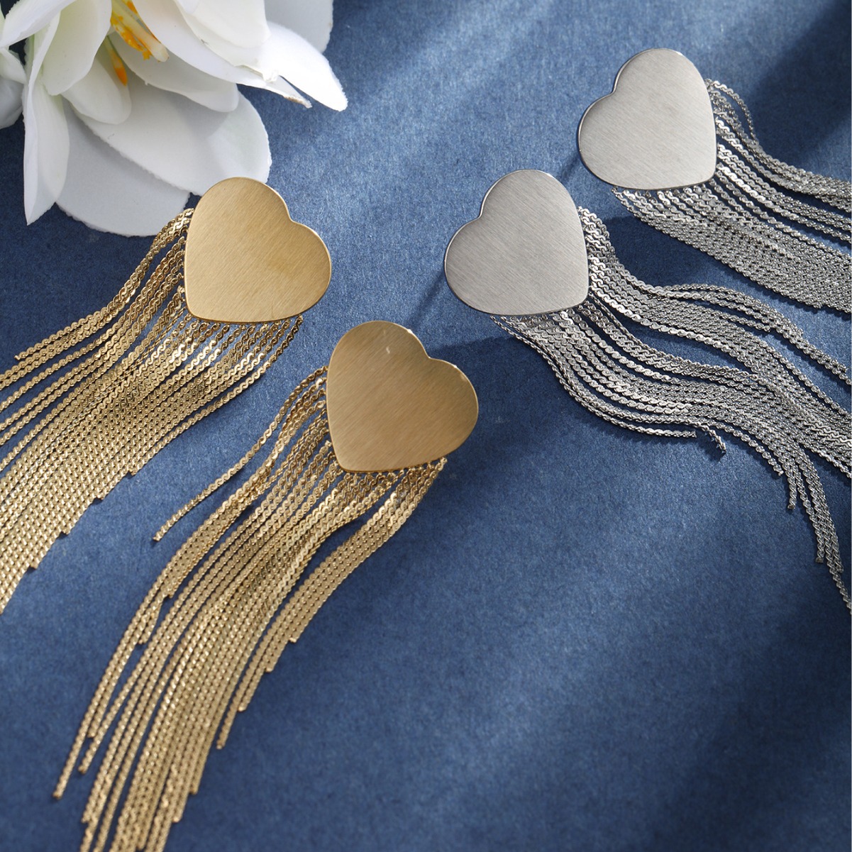 Pulsera de acero inoxidable Xuping joyería de acero inoxidable largo bordado amor aretes personalidad exagerada europea y americana moda OL aretes chapados en oro aretes