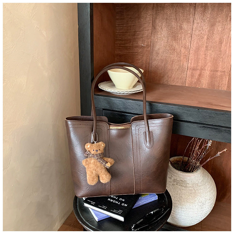 Túi tote nữ quai đeo vai và cầm tay cỡ lớn phong cách tối giản, chất liệu PU mềm — Gạo trắng không có mặt dây chuyền, Màu cà phê Không có mặt dây chuyền, Màu nâu không có mặt dây chuyền, Rượu vang đỏ không có mặt dây chuyền chi tiết 9