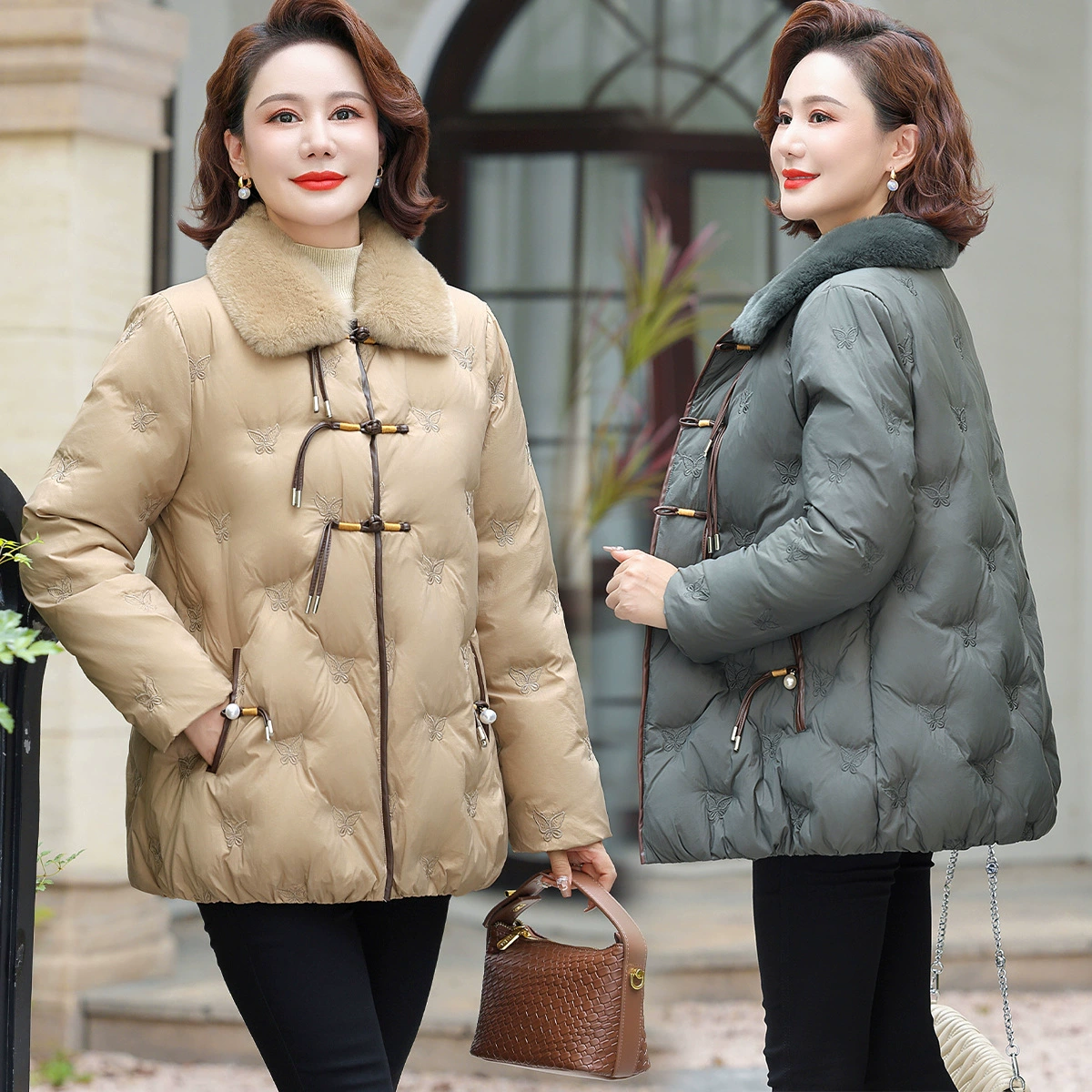 Белый утиный пуховик 2024 зимний новый средний и пожилой мамы утолщенный модный холодный средний длинный шерстяной воротник