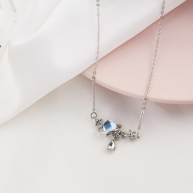 Simple Style Geometric Alloy Plating Artificial Crystal Womenu0027S Pendant Necklace 1 Piece