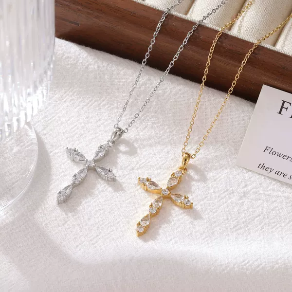 European and American Cross-border Jewelry Personality Niche Hip-hop Cross Shining Water Drop Zircon Pendant Clavicle Chain Necklace for Men and Women