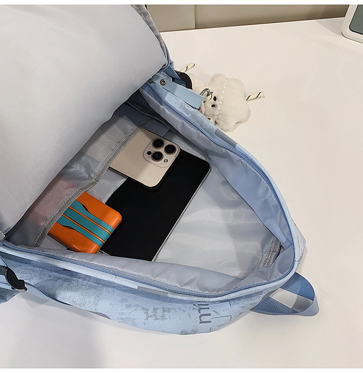 Lightweight Fashionable New Model Backpack 2026 Large Capacity Graffiti Student Backpack Casual Trendy Daily Commute School Bag