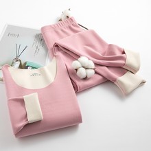 AB��Ůʿ��ů�������b�p��ĥë�H�w���m�o�ۼӽq��׏S��ֱ�N