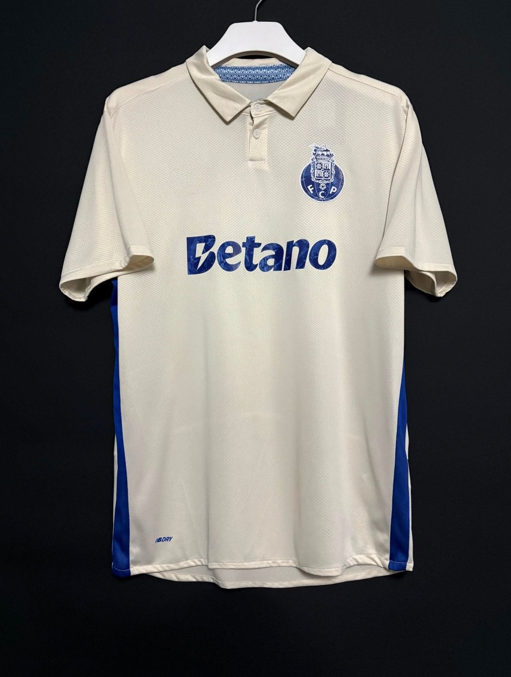 2627 Aficionados de la Liga Real Madrid Mbappe Barcelona Yarmar # 10 camisetas de fútbol de la Premier League para adultos con números impresos y envío gratuito