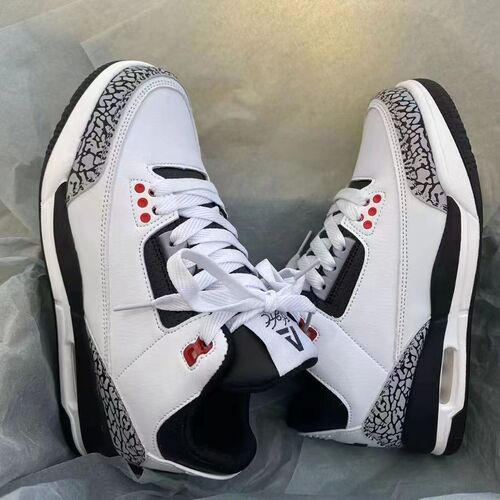 Spring and autumn ins Hong Kong style retro air cushion white shoes men's chic versatile black and white panda couple jogging sneakers