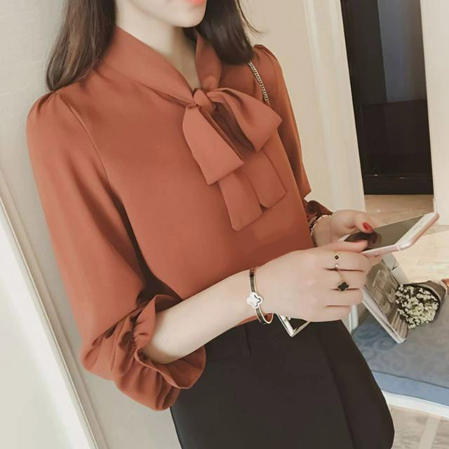 캐러멜색