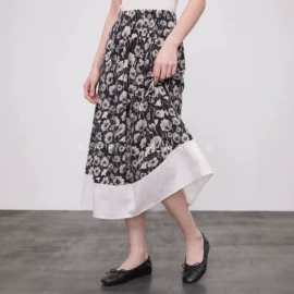 女式毛呢外套;休闲裤;女式衬衫