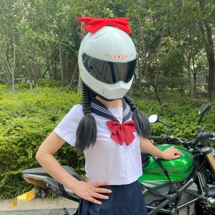 Celebrity Female Motorcycle | Motuoche Dəbilqə (Kaska) aksesuarları - red-bow-two-black-braids