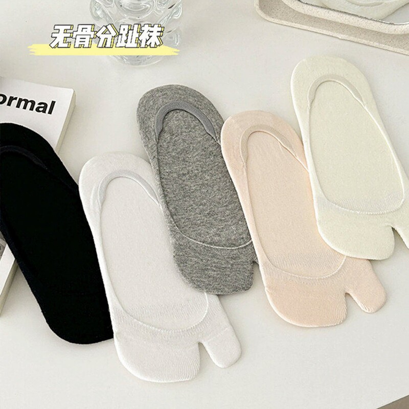 Two-Toe Socks, Thin Summer Style for Women, Split-Toe Socks, Low-Cut Invisible Socks for Summer, Spring Cotton, Pig's Hoof Socks, Two-Finger Socks