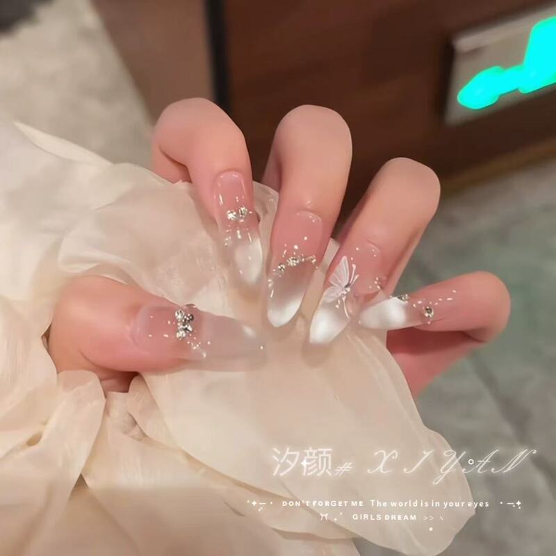 Pure Desire Butterfly Handmade Wearable Nails Medium-Length Gradient Manicure High-End Nail Pieces Light Luxury Whitening Effect New Model 2026