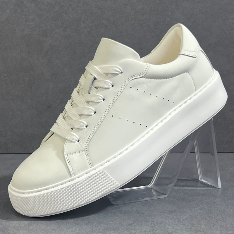 Маленькие белые туфли мужские весенние новые кожаные дышащие мягкие подошвы