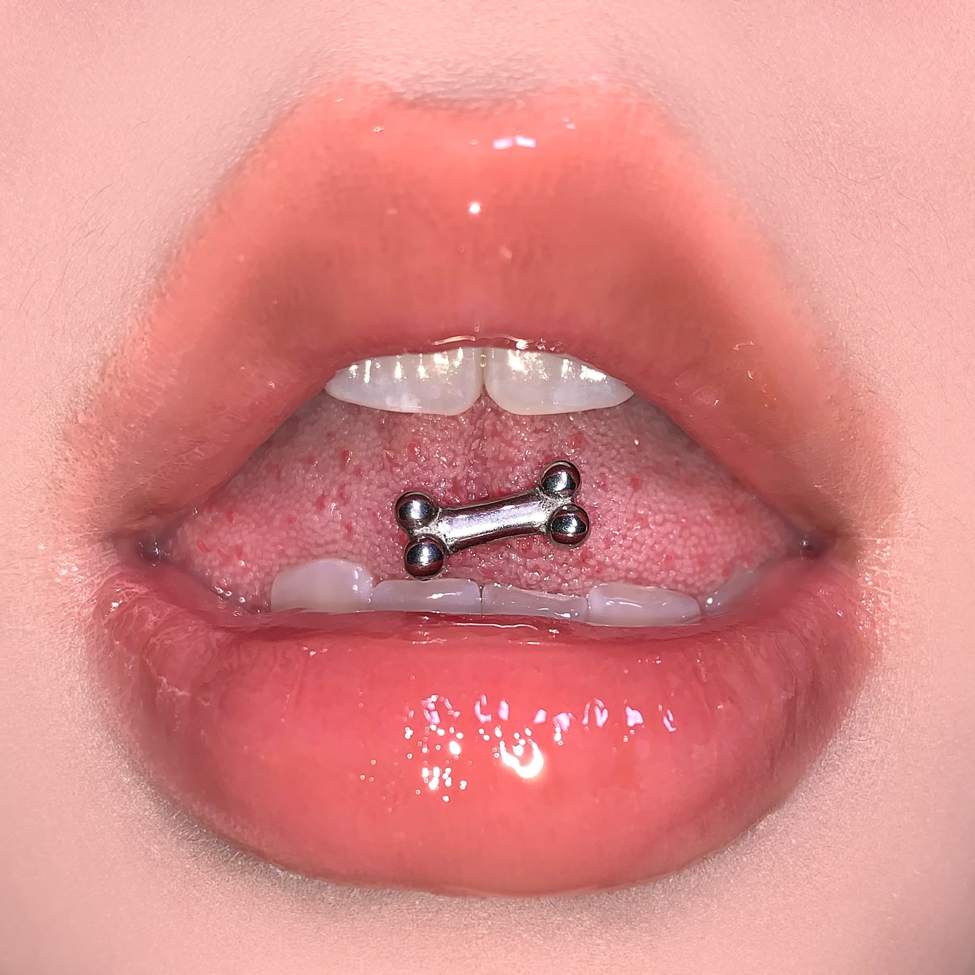 Pointed titanium steel lip stud product view