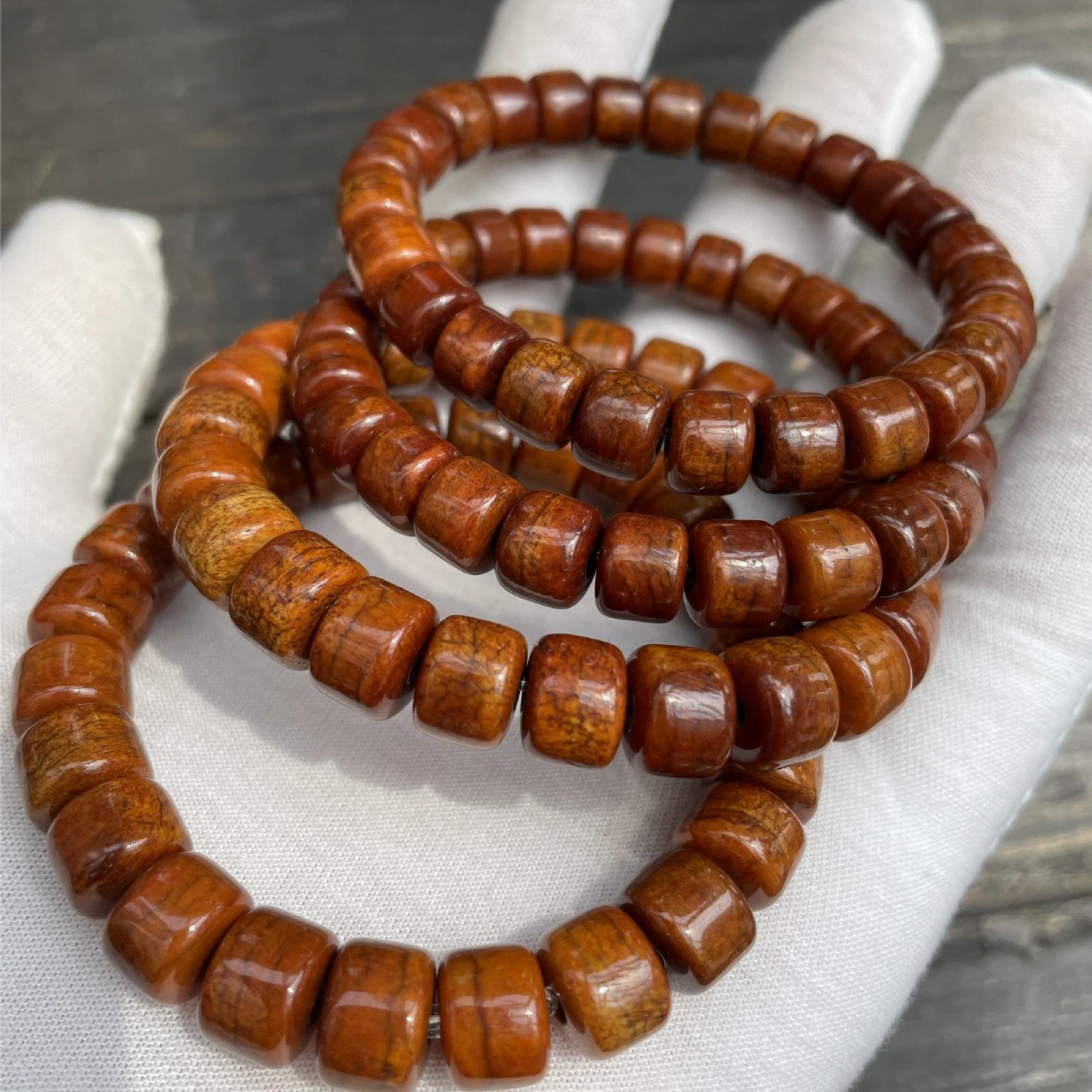 Браслет с какими-то? Walnut rosary bracelet, ethnic style, round polished beads, sizes 7×9–9×12 mm