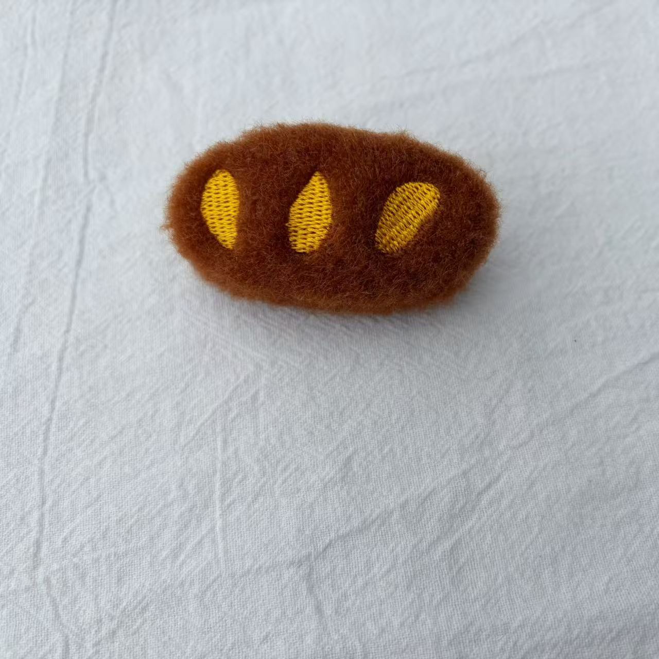 卡通黄油小熊毛绒胸针配件围兜包包挂件DIY发饰鞋袜辅料童装辅料