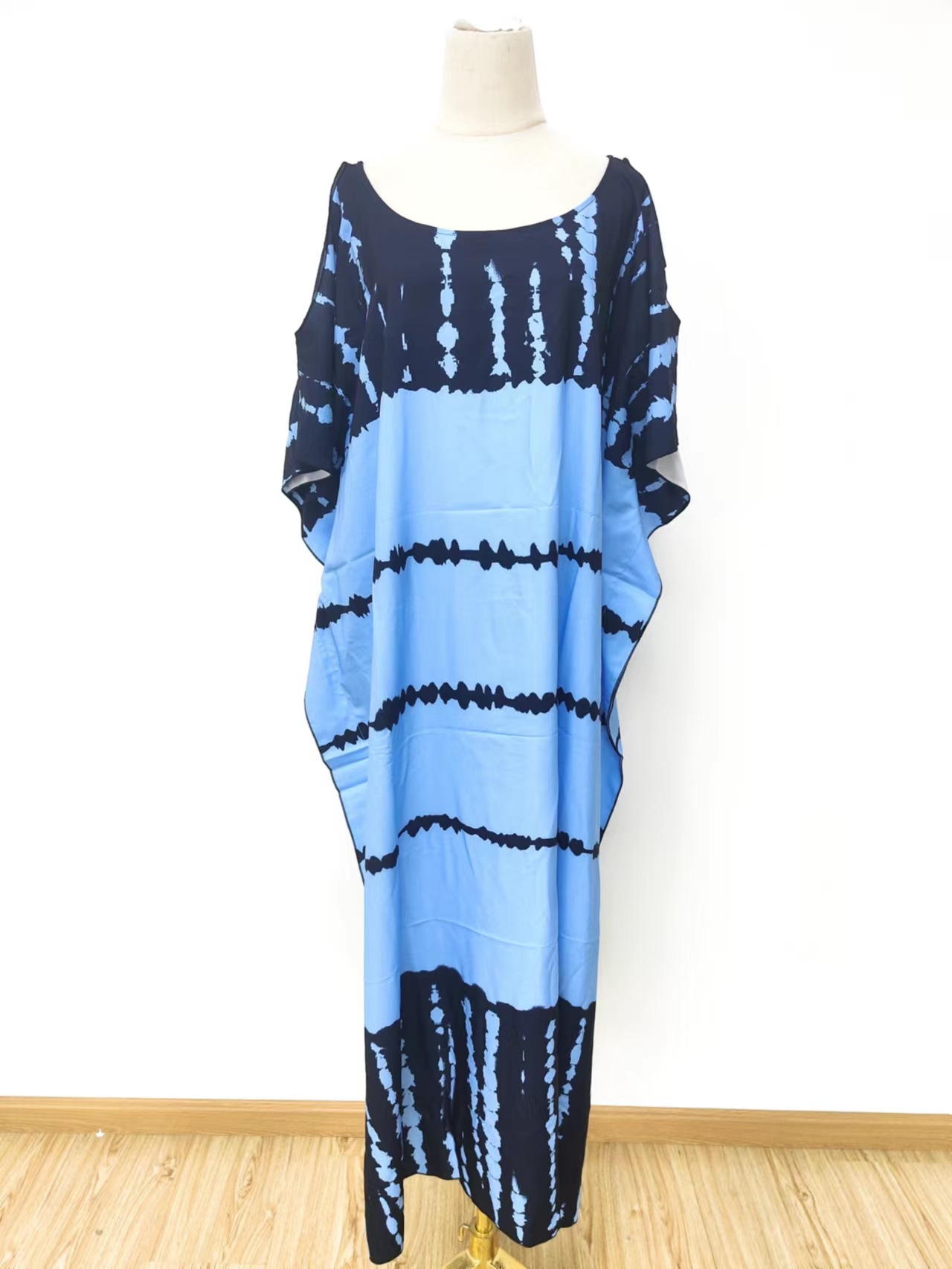 Blusa de playa europea y americana fuera del hombro posicionamiento túnica vacaciones en el mar Falda larga bikini traje de baño camisa de protección solar 1D31