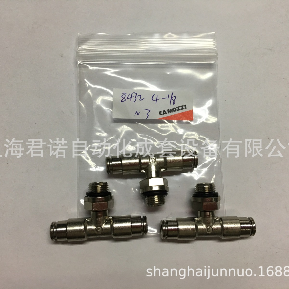 快插管接头 8432-4-1/8 CAMOZZI 康茂胜  8000系列双密封