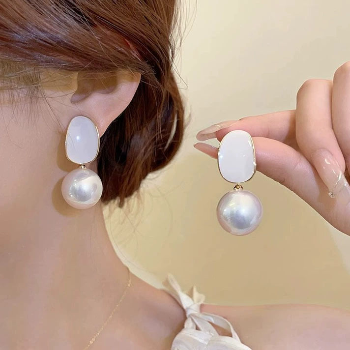 Заушные серьги из жемчуга, мушковая бусинка, серьги без прокола, французский стиль, легкая роскошь, стиль высокого качества