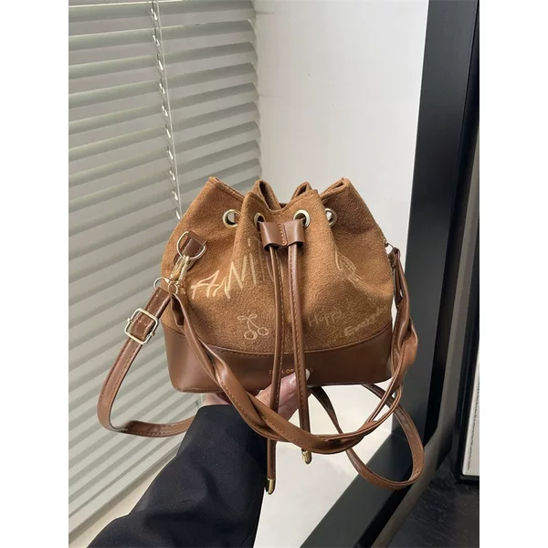 Cross-Border Women's Bags 2025 New Style Commuter Fashion Trendy Simple Casual Crossbody Versatile Braided Handle Bucket Bag