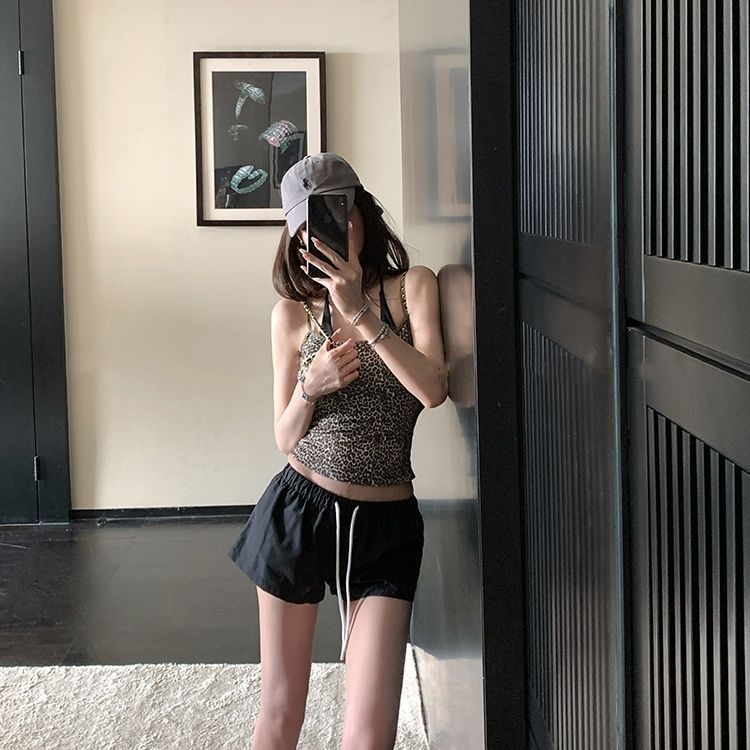 검은색