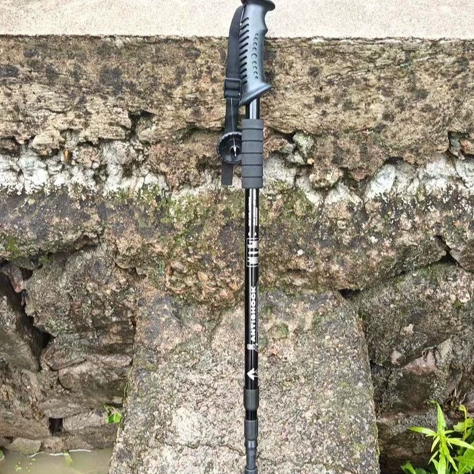 [0424] Палочка 3 секции прямой черный 65-135 см/шт.