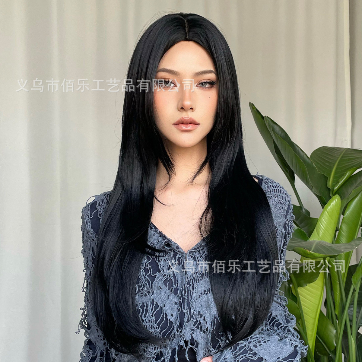 Transfronterizo negro natural de longitud media pelo liso fibra química peluca femenina europea y americana Comercio exterior nueva alta temperatura fábrica de seda al por mayor