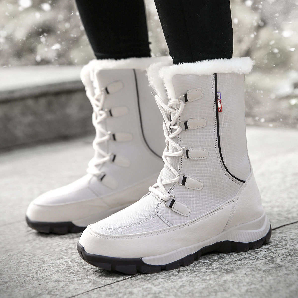 Cross border Large Gobon Snow boots fashion thickening Plush keep warm non-slip The thickness of the bottom outdoors leisure time Cotton boots In cylinder