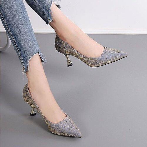 French pleated niche pointed mid-heeled single-layer shoes autumn new Korean professional shallow cut stilettos for women
