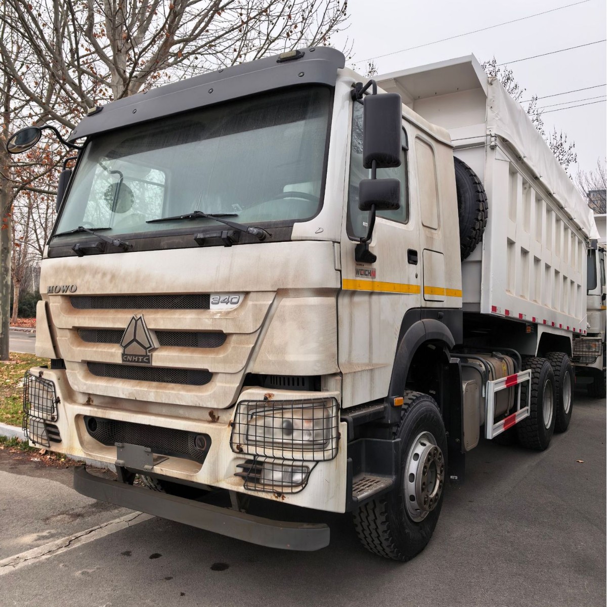 Export Cross-Border Howo Dump Truck, Howo Dump Truck for Earthmoving, 90% New Howo Dump Truck, Tipper Truck, Sinotruk Howo Truck