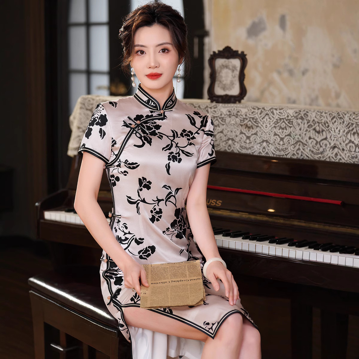 Silk summer cheongsam