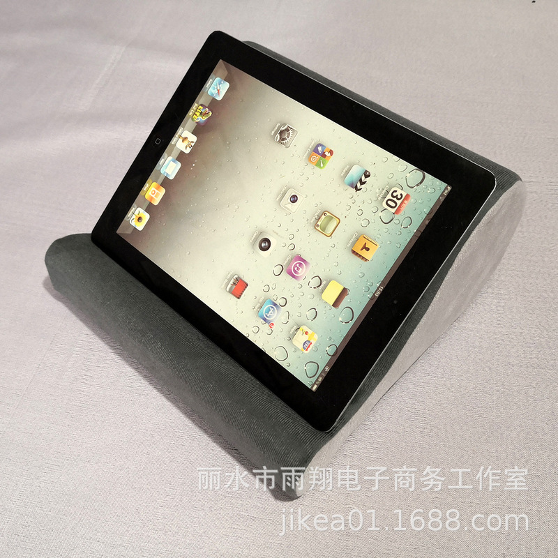 Pad0015-01【Whale Model】Pad Triangular Folding Tablet Stand Mobile Phone Reading Pillow Foldable