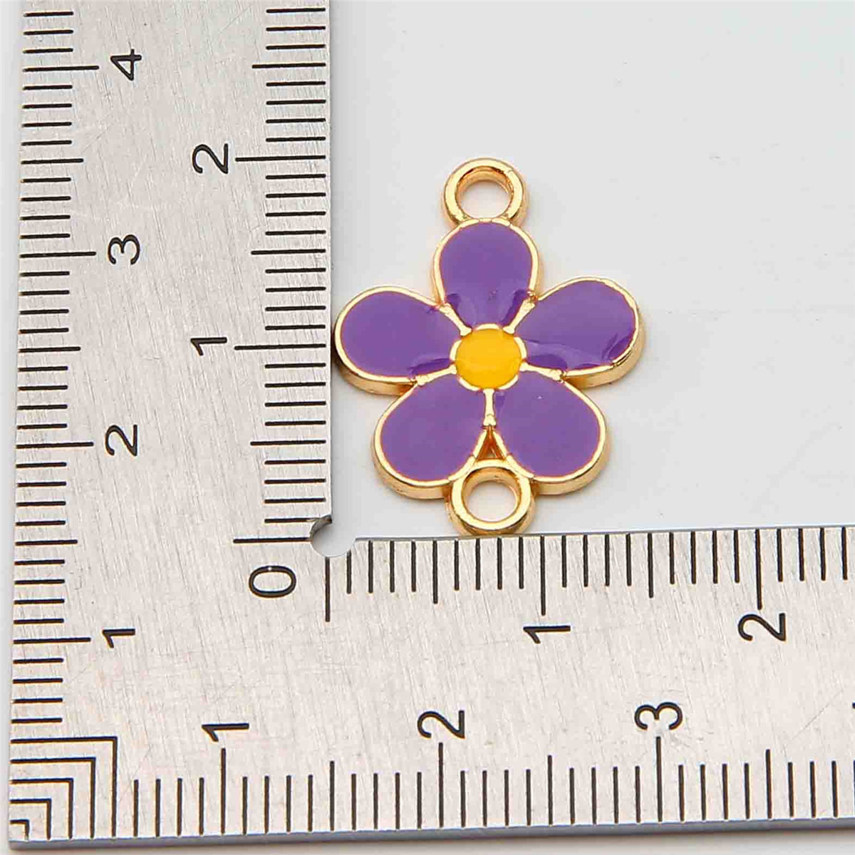 Colgante de doble colgante de aleación de goteo de aceite unilateral de cinco pétalos de flores coloridas flores DIY para hacer orejas colgante material de colgante de pulsera