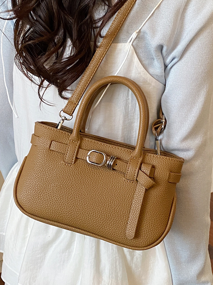 This year's popular small handbags for women 2026 new fashion versatile crossbody bags exquisite super trendy small handbags