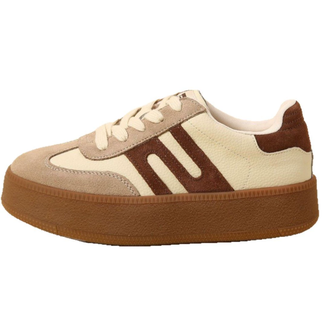 Shoes platform, sports sneakers, 2025 years