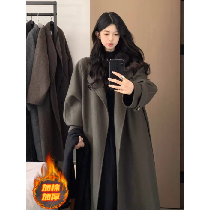 女性のための黒のウールコート2025秋冬の新しいスタイルの雰囲気のウールコート、ハイエンドの小さなミドル丈スタイル