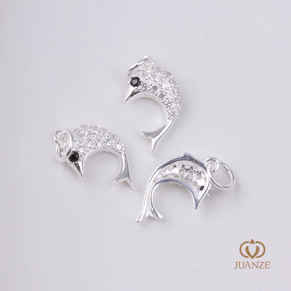 A443 Silver 1