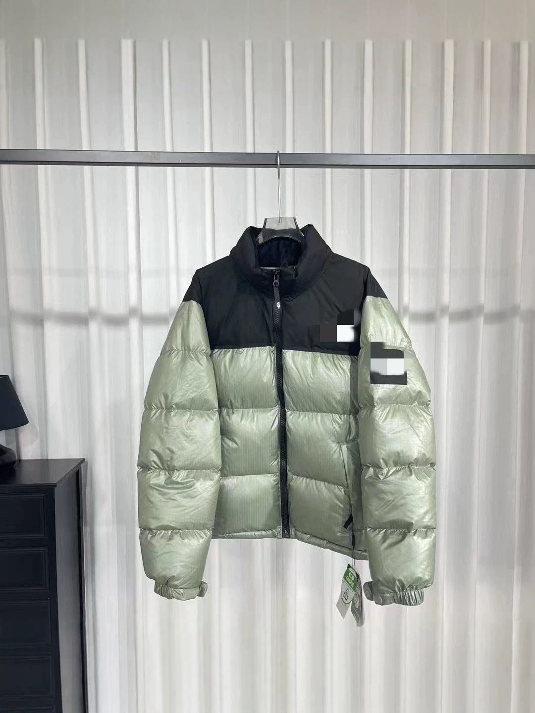Unisex 1996 down jacket, windproof and waterproof, TNF large grid, 800 fill power, stand-up collar, white goose down, couple's style puffer jacket