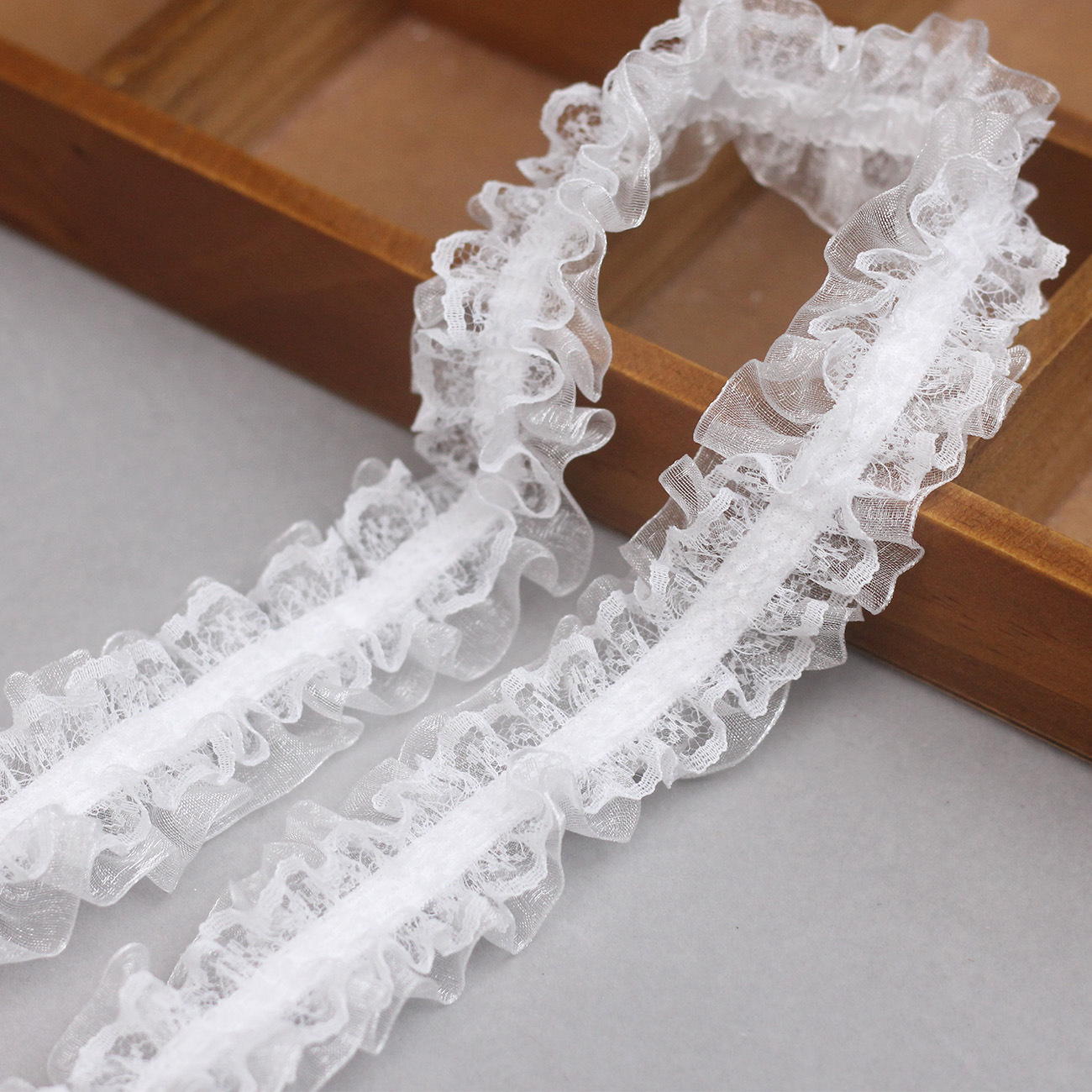 現品4cm二重リボンシワレース弾力シュシュ子供髪飾りヘアバンド緩めレース134