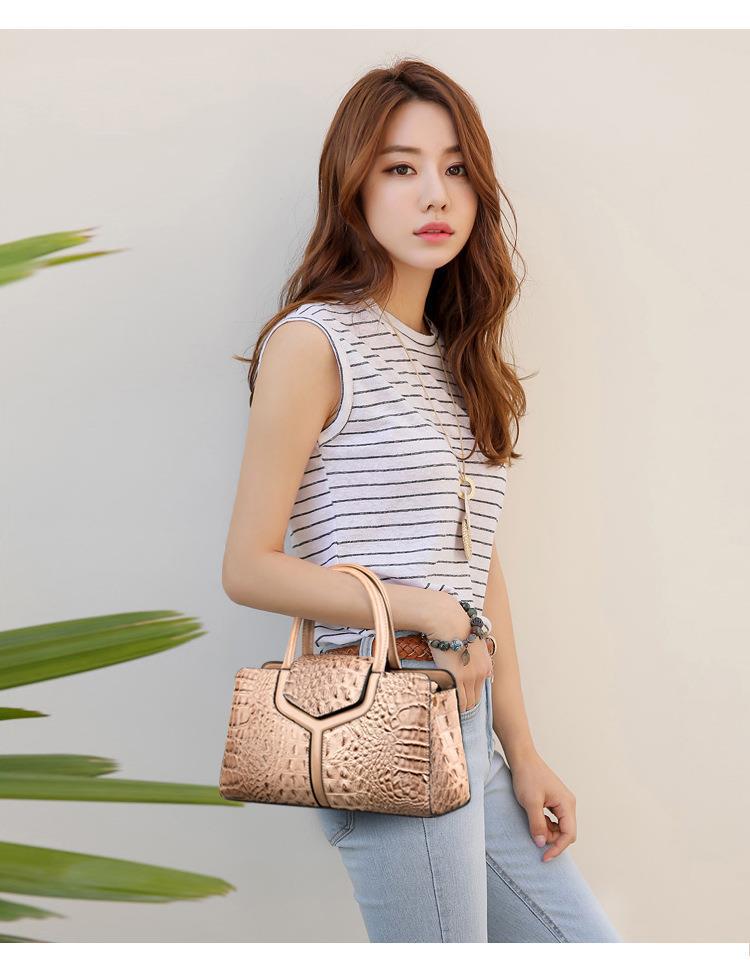 Women's Gender Elegant Style Square Shape Women's All Seasons Pu Leather Crocodile Elegant Square Zipper Tote Bag