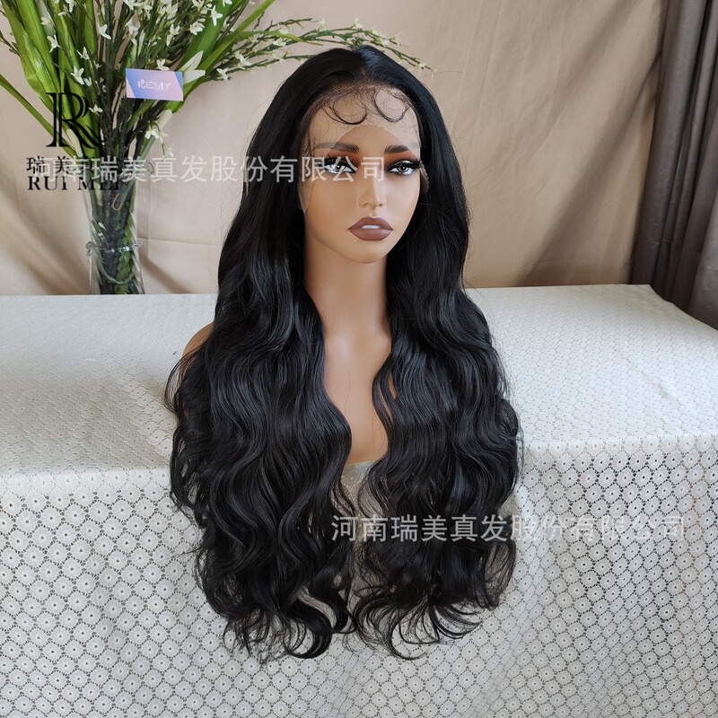 6*13 Lace Front Wavy Long Curly Hair 28inch Black High Temperature Resistant Wig Suitable for Beginners